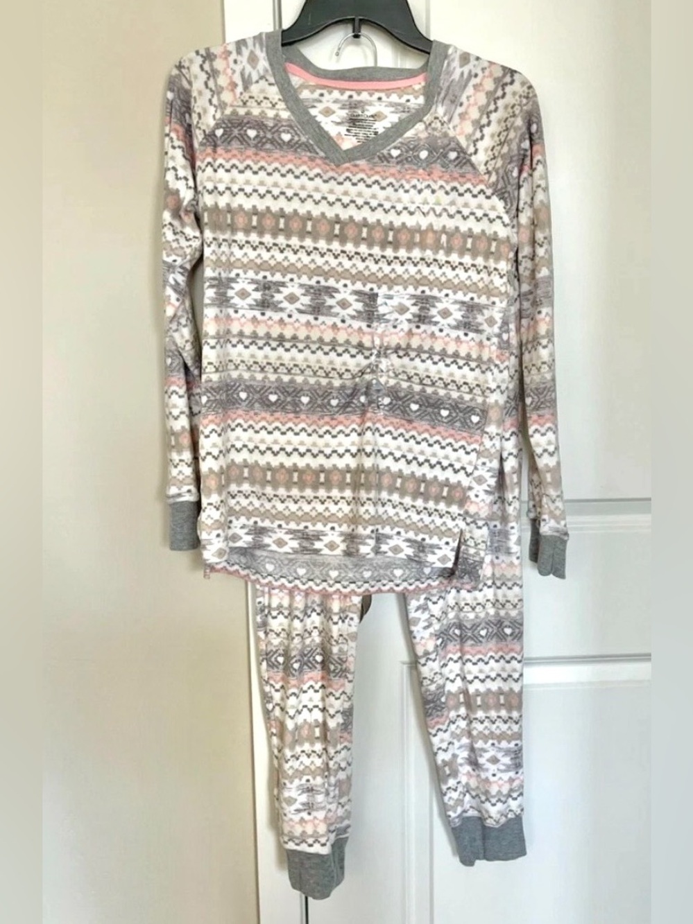 Cuddl Duds Fair Isle Fleece Pajama Set Long Sleeve Jogger pants Gray Pink Medium